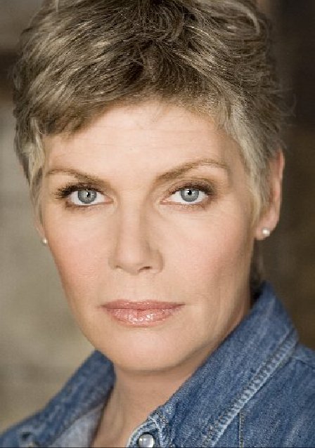 Kelly McGillis